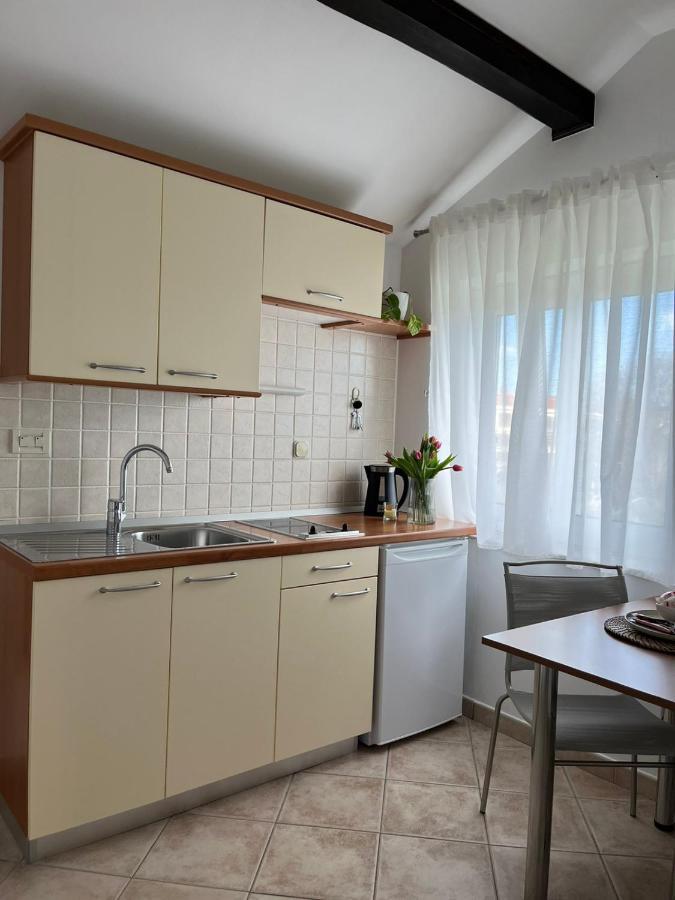 Apartments Marinovic Brzac Eksteriør billede
